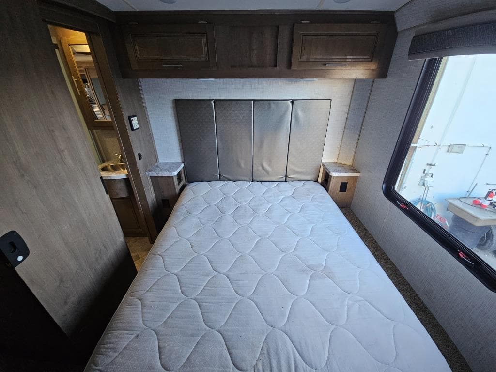 2019 Forest River 2019 Forest River Georgetown 3 Series - thumbnail 32