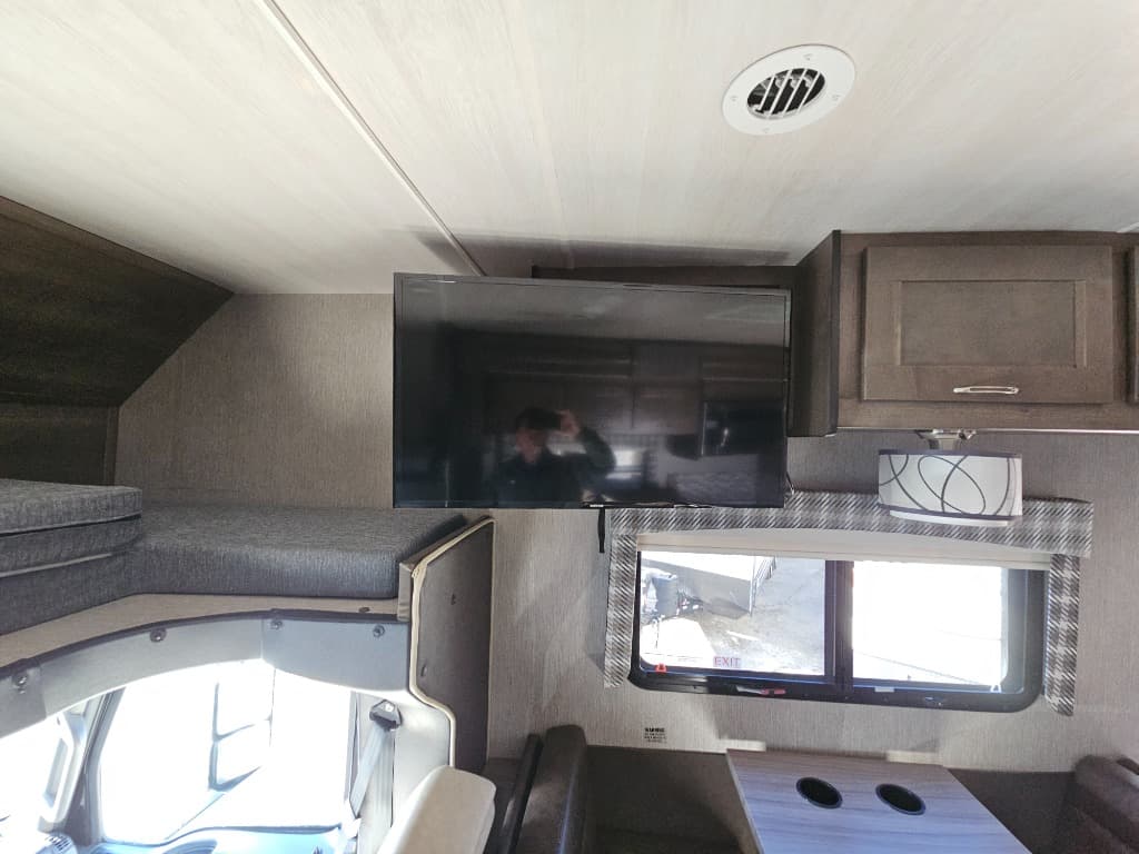 2022 NeXus RV 2022 NeXus RV Wraith - thumbnail 15