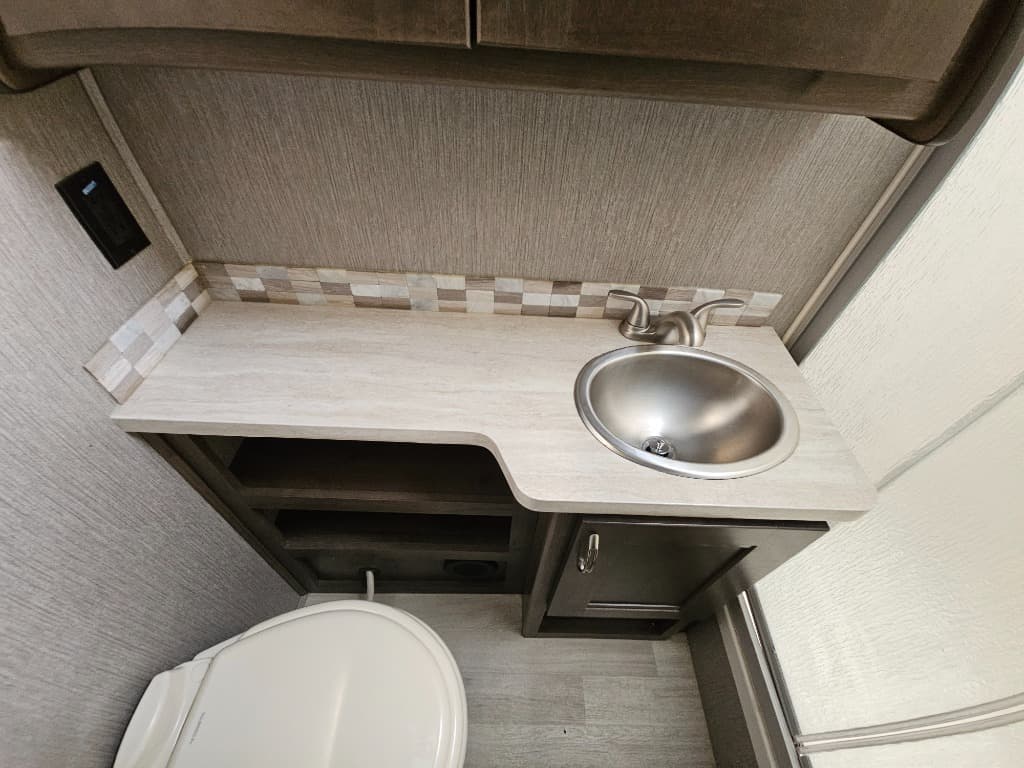 2022 NeXus RV 2022 NeXus RV Wraith - thumbnail 36