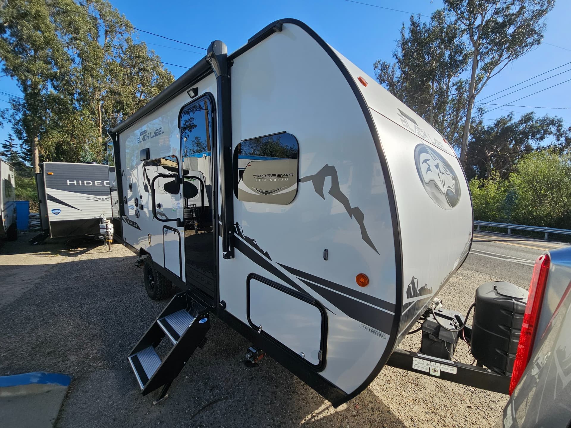 2024 Forest River Cherokee Wolf Pup Black Label 17JWBL